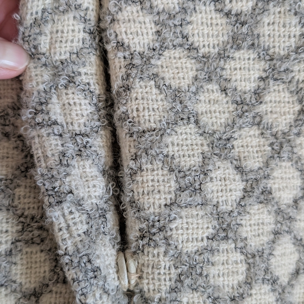 Elegant, Vintage Wool, Light Gray And Beige Patterned Women's Coat and Dress Set - Picture 11 of 16